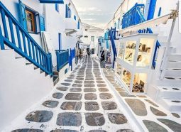 34857623_758859907646174_3219795058911870976_n